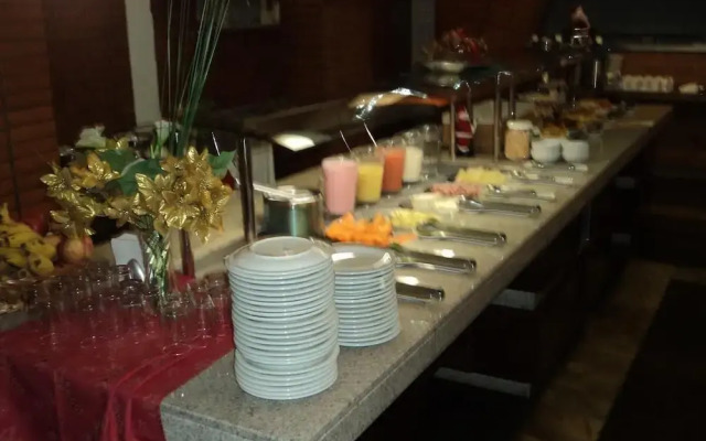 Hotel Verdes Mares