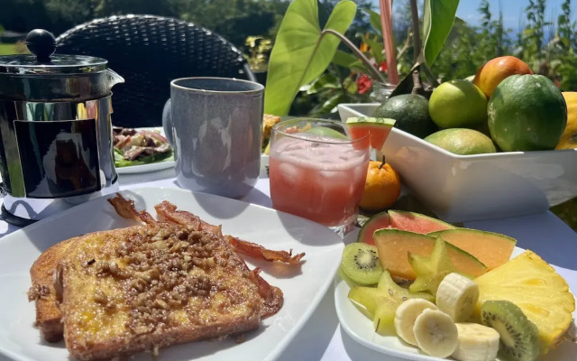 Mango Sunset Bed and Breakfast