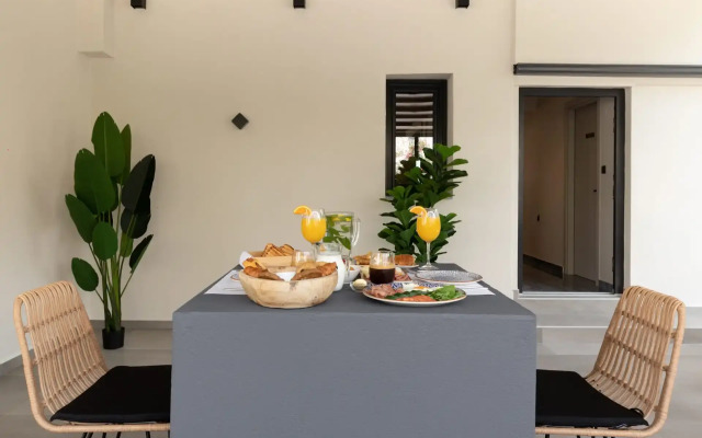 Costa De Luxe Suites