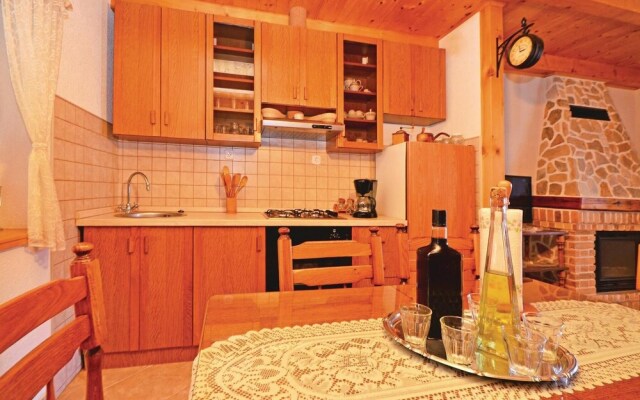 Stunning Home in Vir With 3 Bedrooms and Wifi