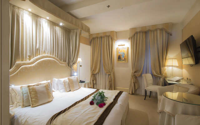 Hotel A LA Commedia