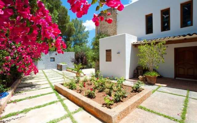 Villa With 5 Bedrooms in Santa Eulalia, With Wonderful sea View, Priva