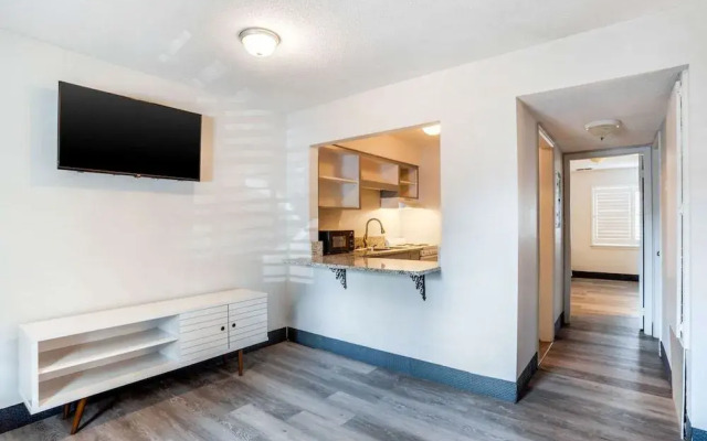 Suburban Extended Stay Hotel