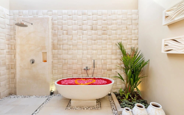 Villa Lisabella by Villa Finder