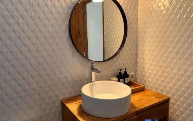Beautiful Villa 128-E 2BR Seminyak - Private Pool – Bathroom – Kerobokan Kelod