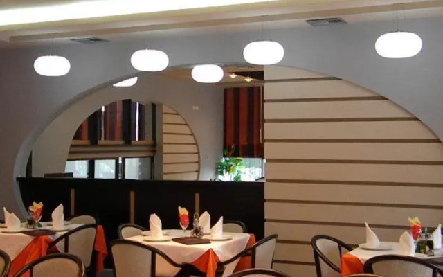 Prince Hotel