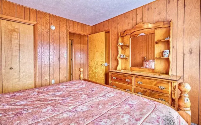 Park View 1 - Two Bedroom Cabin