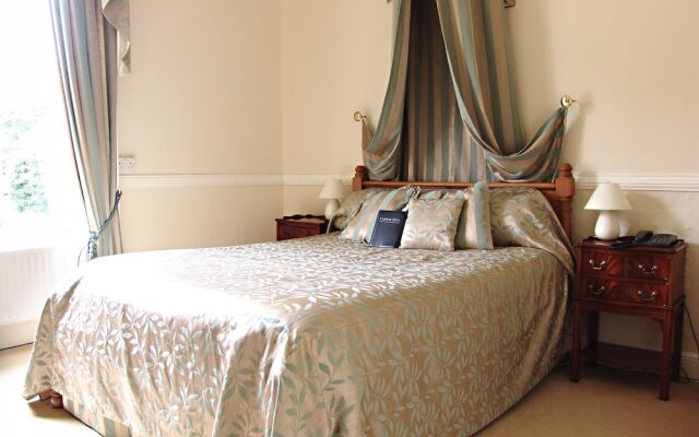 Caistor Hall Hotel