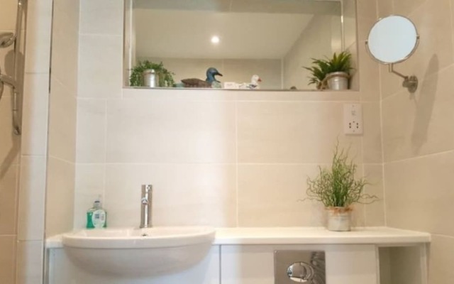 42a Bridgefoot Path, Emsworth 99983