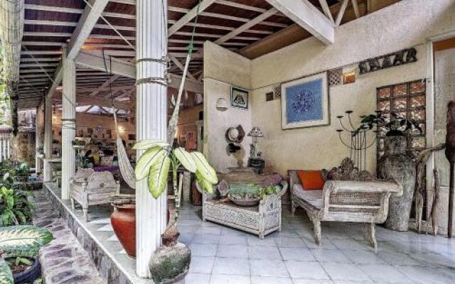Shady Grove Healing Centre and Homestay