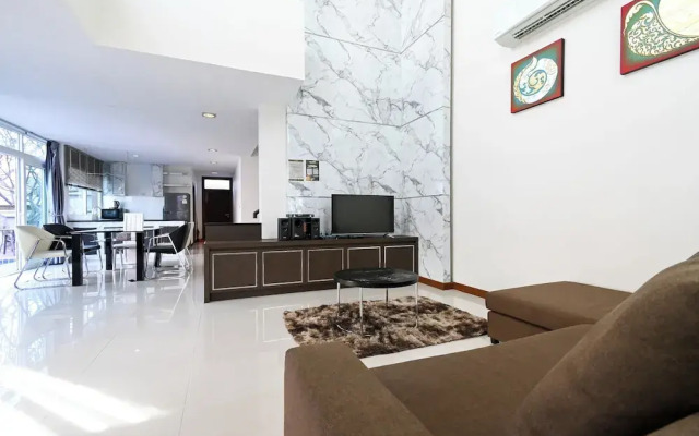 Golden Sea Pool Villa Hua Hin