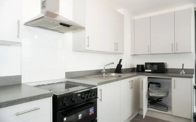 2br-360 Views-balcony-parking-wifi-smarttv