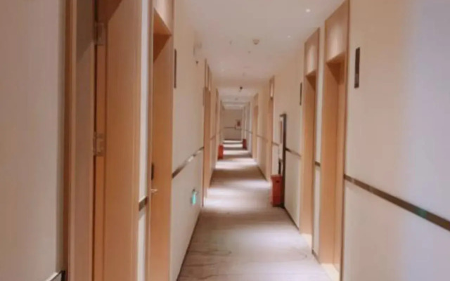 City Comfort Inn Shenzhen Huaqiangbei Metro Station