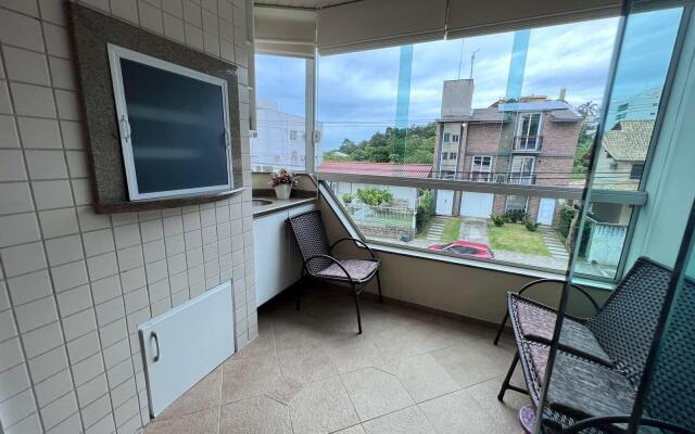 Lindo Apto a 100m da Praia de Jurere Crj101