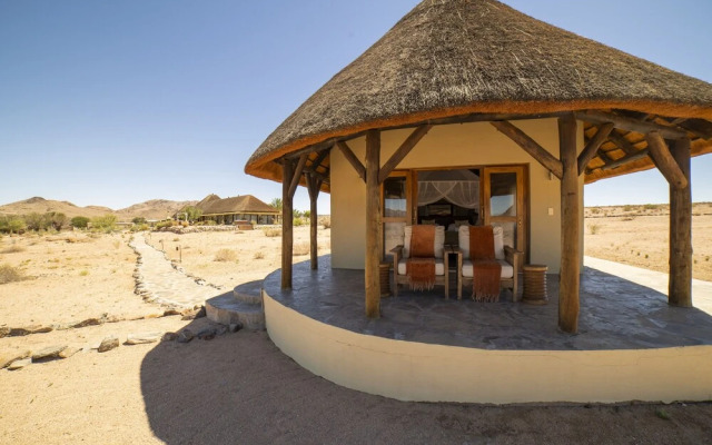Sandfontein Lodge & Nature Reserve