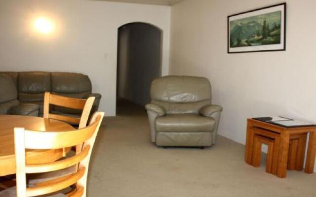 Bentley 3 North Street