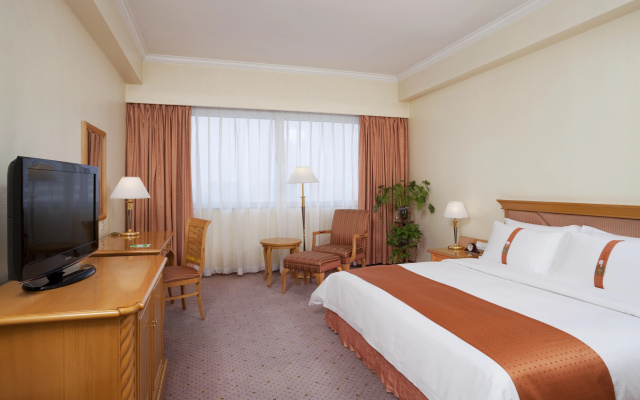Holiday Inn Beijing Chang An West by IHG – Guest Rooms – Beijing
