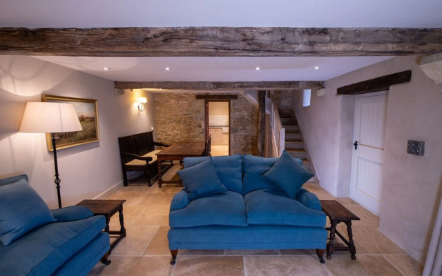 The Cotswolds Coach House