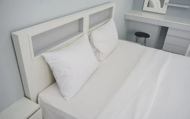 Brand New And Super Cozy Studio Room At Sky View Apartment — фото 3