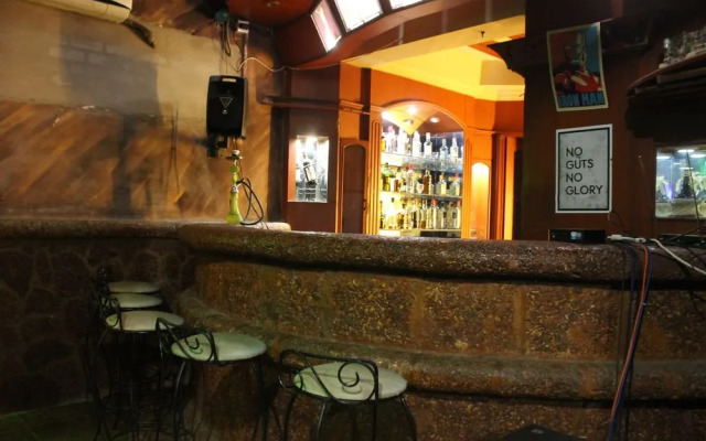 OYO 2374 Renton Manor