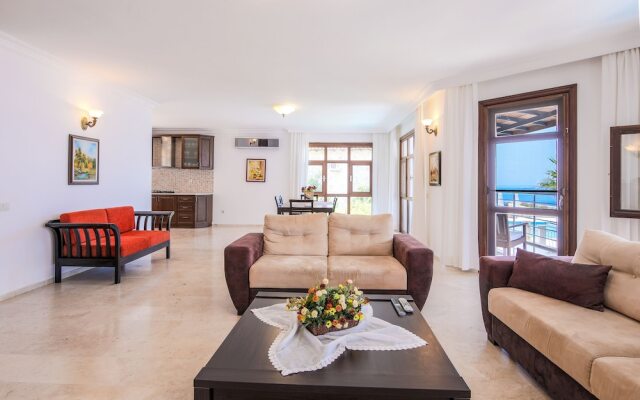 Villa Sahin 2 Triplex