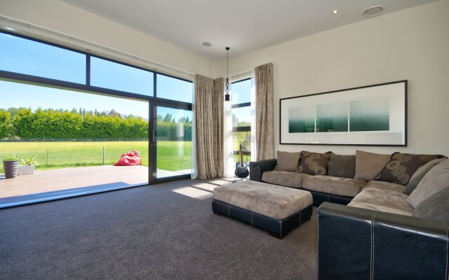 Luxury Shotover Retreat