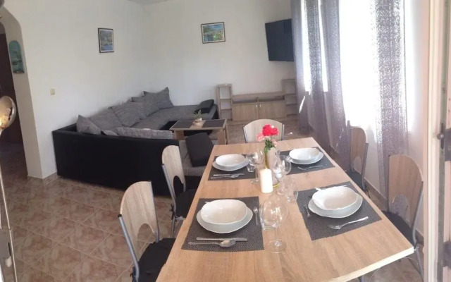 Family Apartment with barbecue