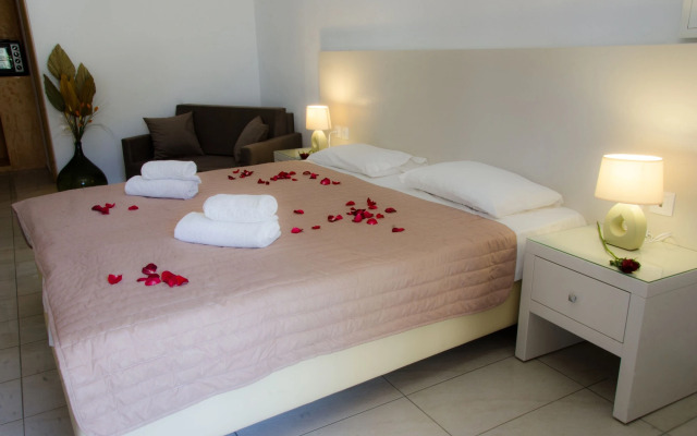Polykratis Rooms