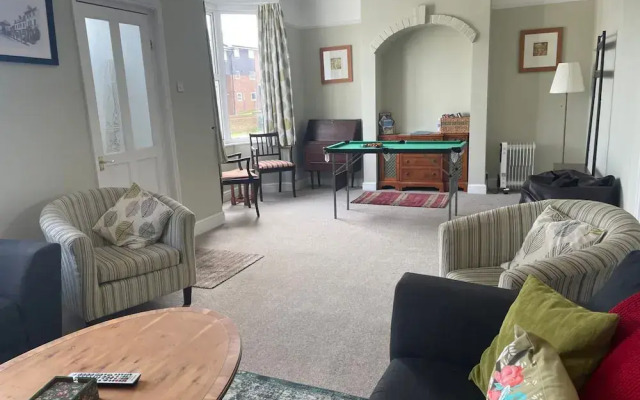 Large Family Getaways Metres From the Beach