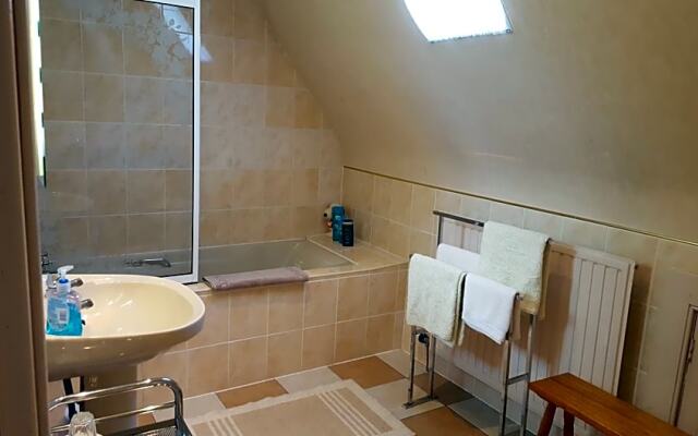 Strathcona Guesthouse