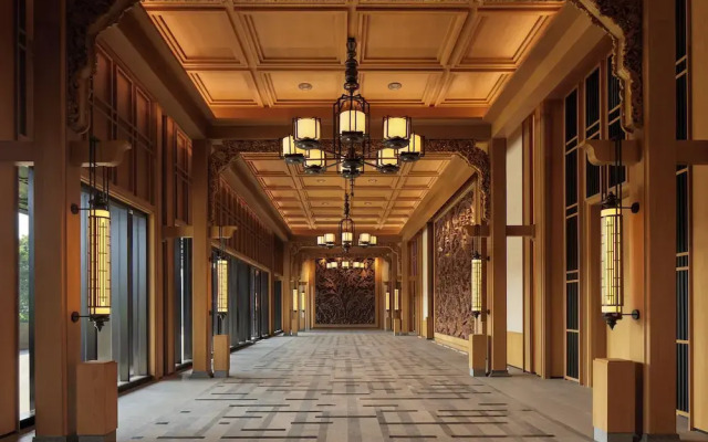 Hotel Tentrem Jakarta