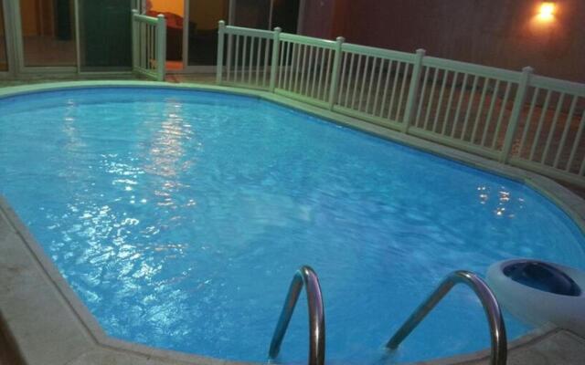 Golden Marina Resort