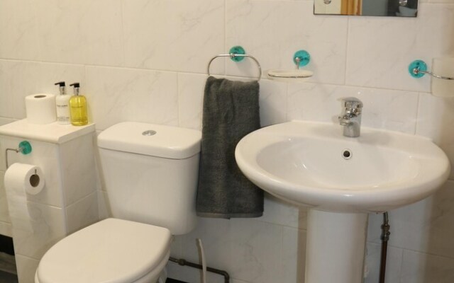 Ideal Lodgings in Bury - Whitefield