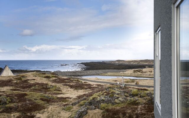 Cabin by the Sea