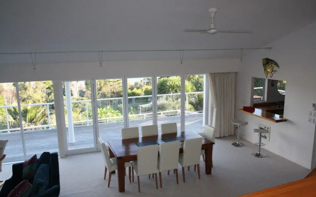 Russell View Apartments