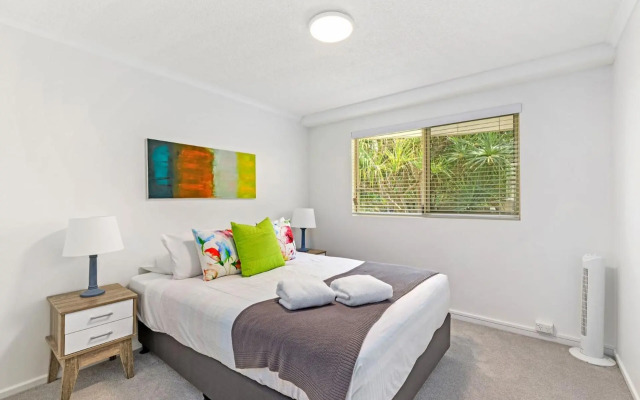 5 Pacific Outlook Ocean View Apartment in Sunshine Beach