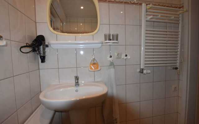 Schtsne Wohnung in Krtspelin in der Nhhe von Meer