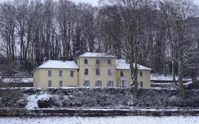 Broomfield House