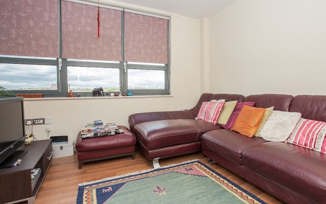 Modern 2 Bedroom Flat Close to Old Street