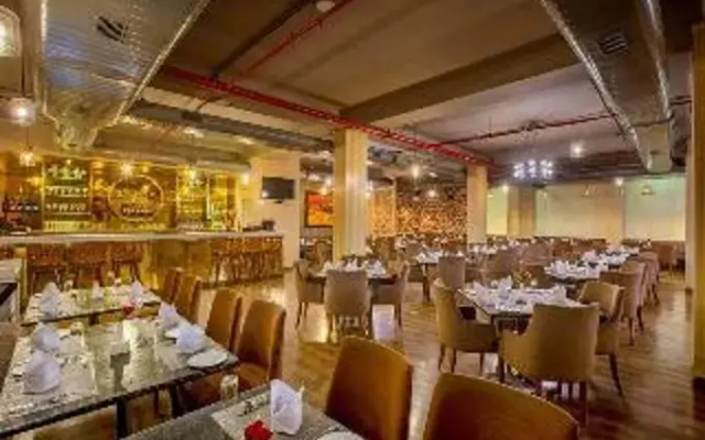 Hotel Luxe Opera NH8 – 7km from IGI Airport Delhi