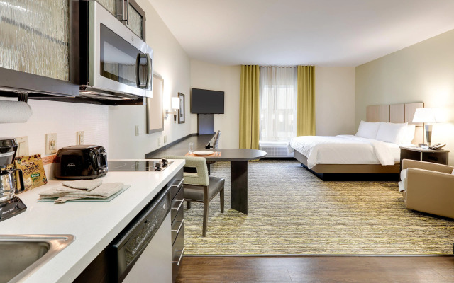 Candlewood Suites Dallas NW - Farmers Branch by IHG