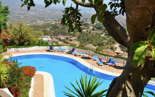 Spacious Apartment in Marbella With Swimming Pool
