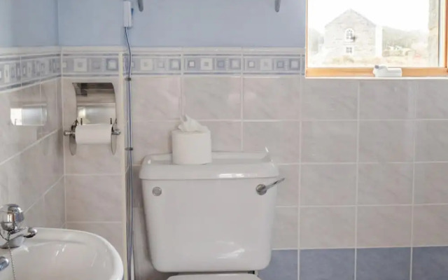 Triskele Detached Characteristic Home Sleeps 10