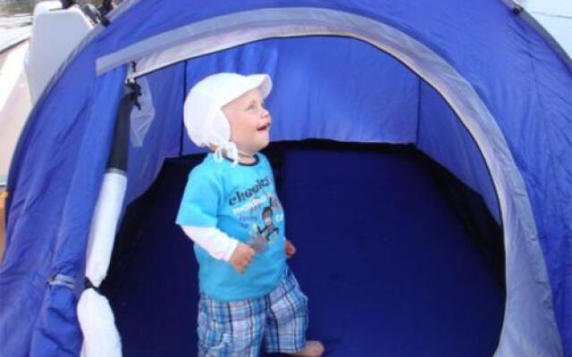 Hausboot _Wassercamper_ SCHW 930