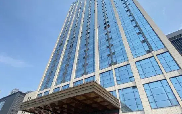 Elong Hotel