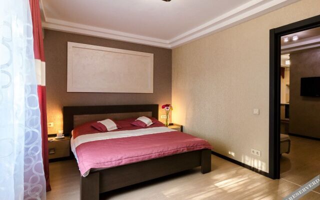 CityApartments Kyiv Palace "Ukraine"