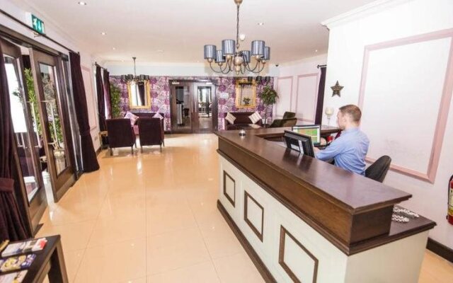 Burren Atlantic Hotel & Holiday Village