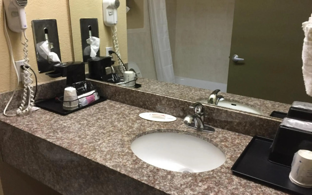 Red Lion Inn & Suites IAH Airport East