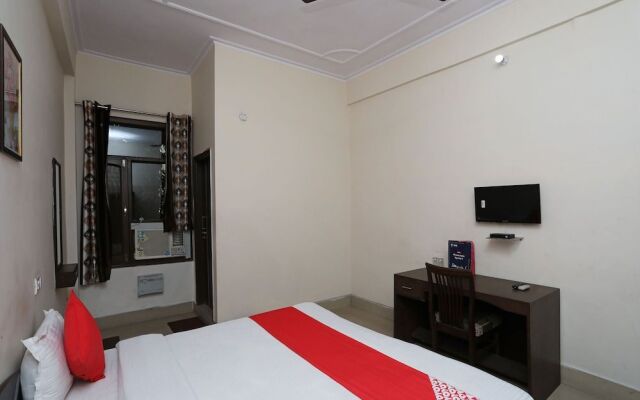 Oyo 30933 Moriya Palace