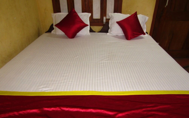 Goroomgo Annapurna Bhakta Nivas Puri